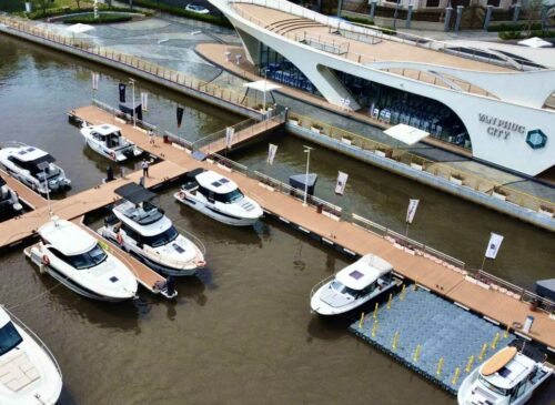Bến du thuyền Marina Royal tại Vạn Phúc