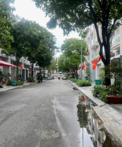 bán nhà vạn phúc city